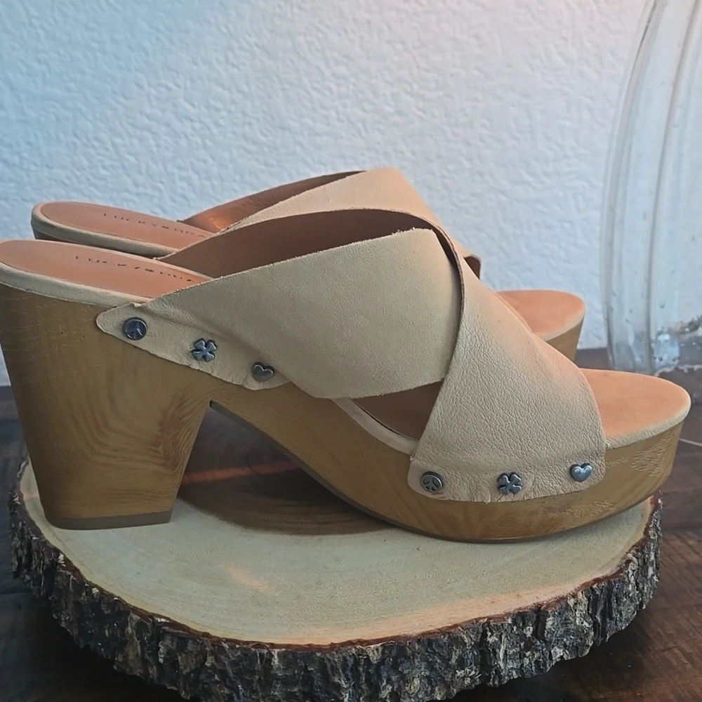 LUCKY BRAND Takara High Heel Woodgrain Platform Embellished Trim Sandal SZ 10 - Picture 9 of 13